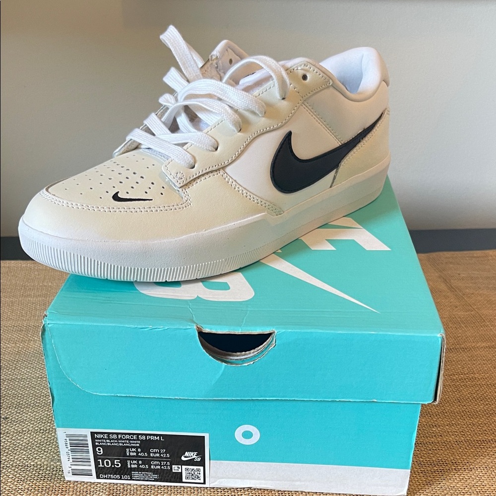 Nike SB Force 58 Premium L Men’s Size 9 / Womens 10.5. New in original box.